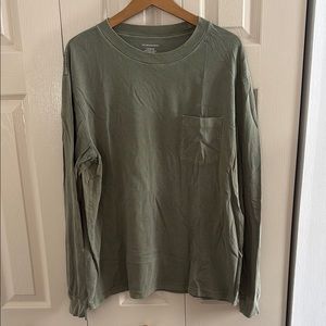 Green Long Sleeve Tee with Relaxed Fit